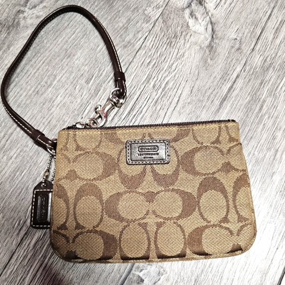Coach Vintage Signature Logo Leather Canvas Wristlet Wallet Coin Purse